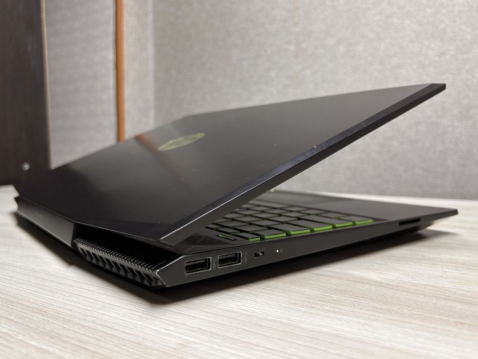 Игровой ноутбук Hp