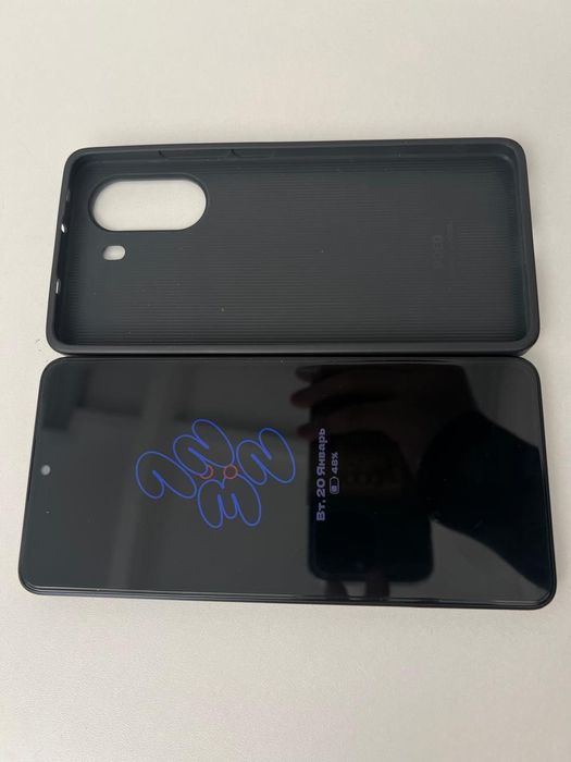 Poco x7 pro , стоит HyperOS 3 , 8/256 , игровой телефон