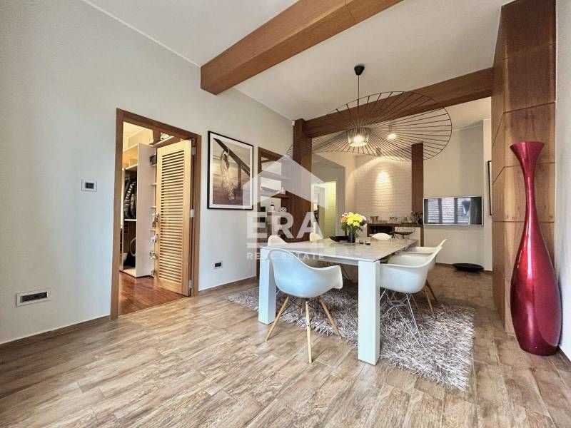 Продава се Четиристаен апартамент в София, Център - 130 кв.м за 4847 €/кв.м - Снимка #2