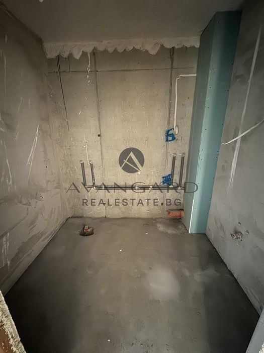 Продава се Двустаен апартамент в Пловдив, Център - 84 кв.м за 738 €/кв.м - Снимка #4