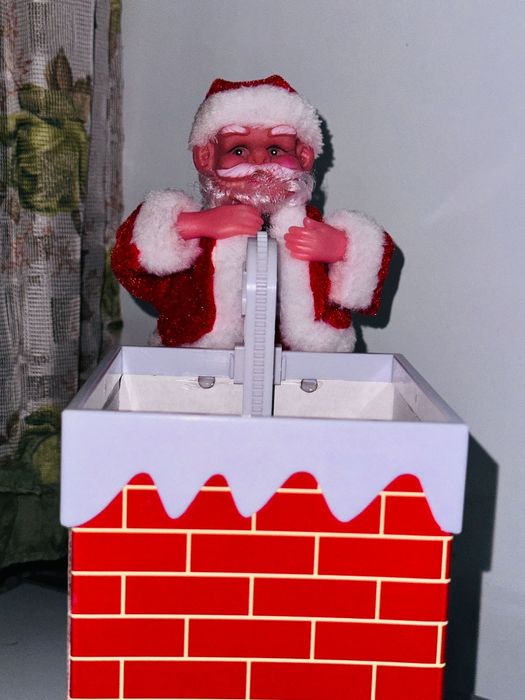 Музыкальный дед мороз