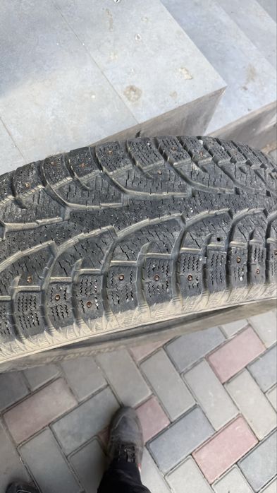 Продам шину на джип
