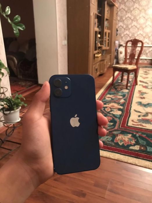 iPhone 12 сатылады