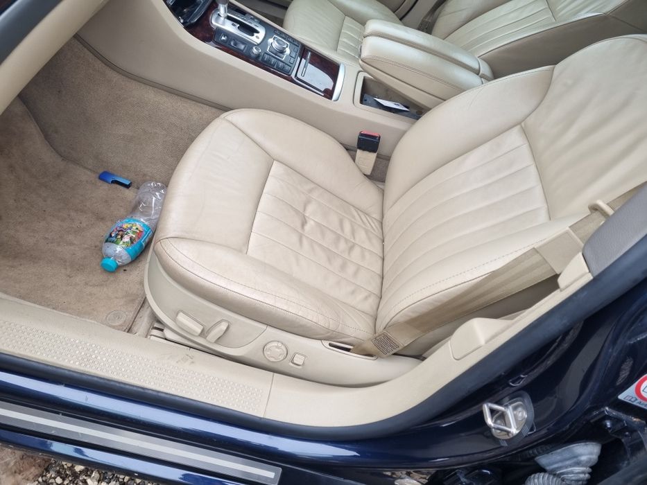 Седалки и салон за Ауди А8 Д3 2006 г