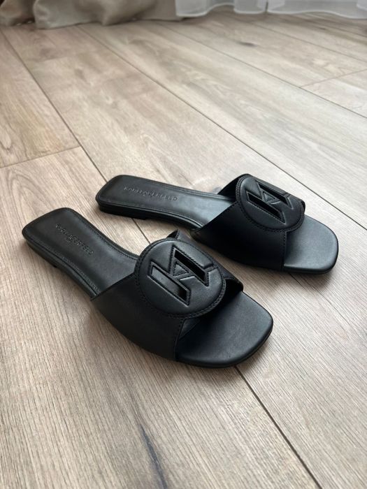 Продам шлепки Karl Lagerfeld