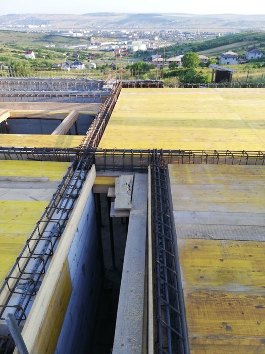 Construcție / Execuție CASE  la Roșu