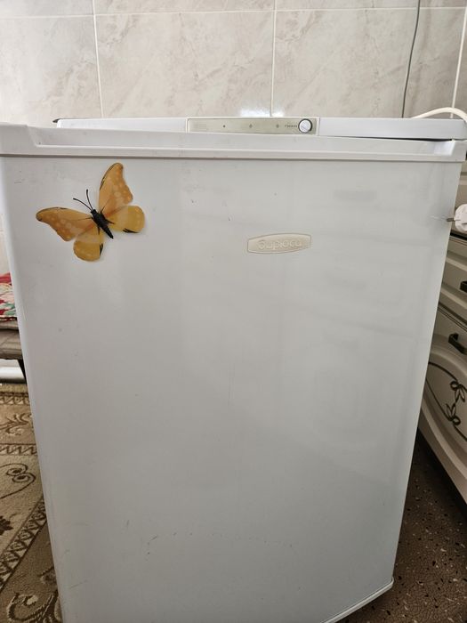 Продам морозильную камеру