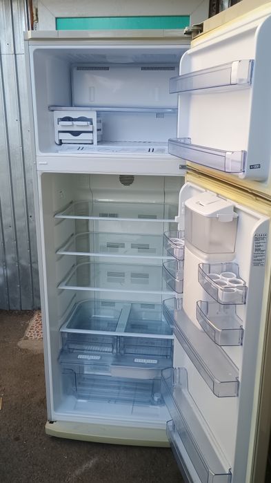 Frigider cu 2 uși. Beko.Asigur Transport