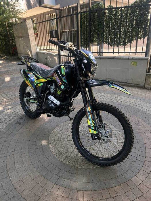 !ЧИСТО НОВ! Ендуро мотор 300CC