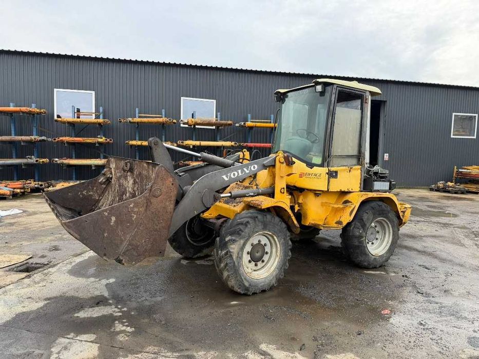 Dezmembrez incarcator frontal vola Volvo L30 B – piese de schimb Volvo