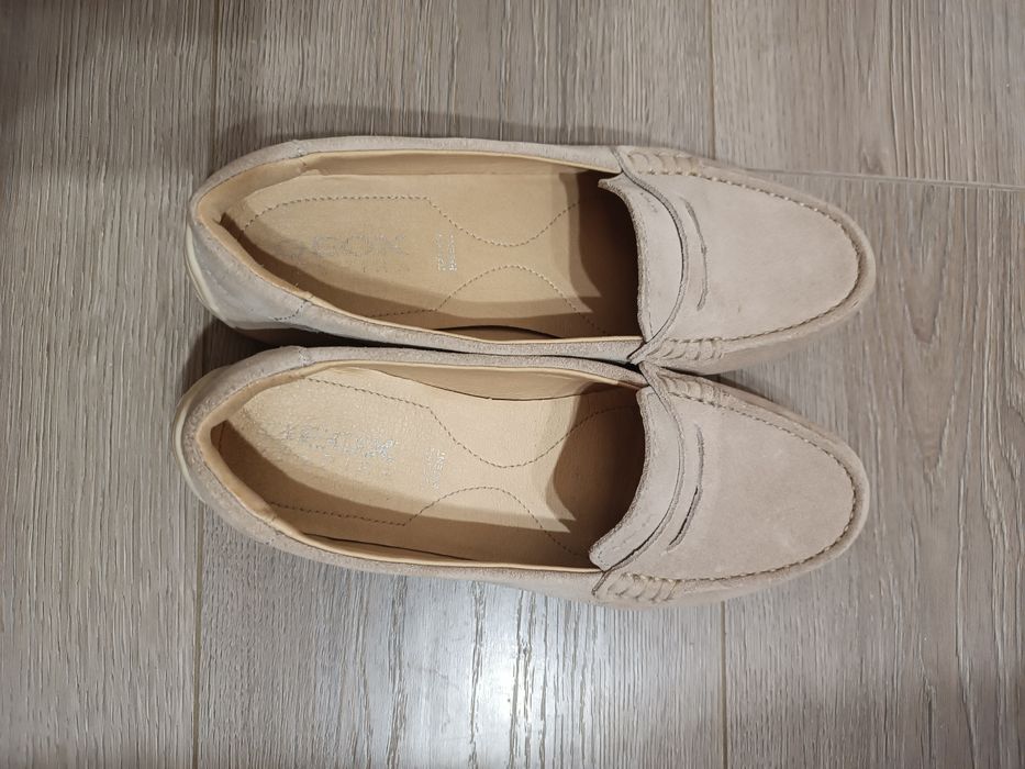 Продавам почти нови Обувки Geox