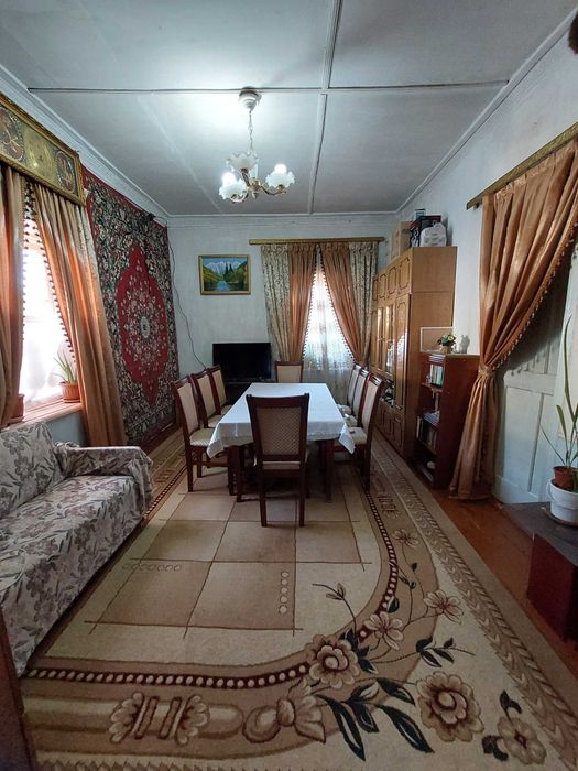 Корасаройда 2/2/2 сотилади ,Софийская