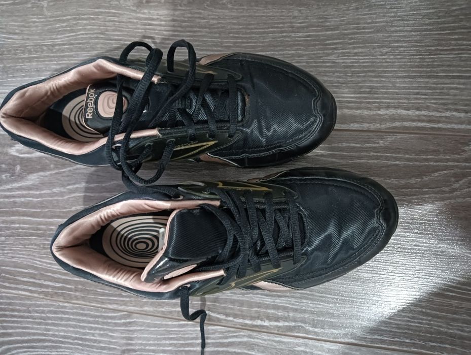 Adidasi Reebok nr 39