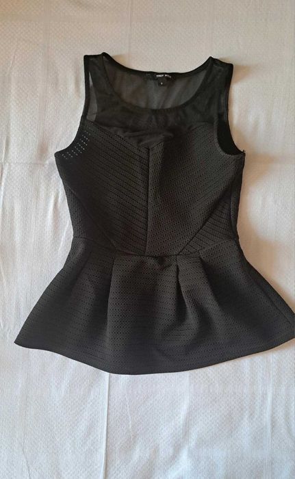 Top elegant negru!