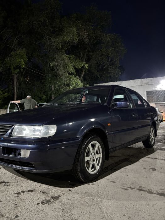 Продам машишу Passat b4 1994 года