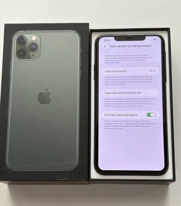 iPhone 11 PRO MAX • 93% Bateria