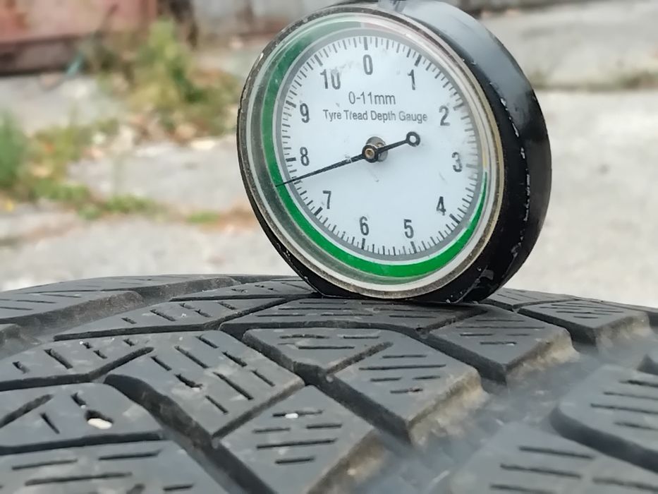 Гуми 255 55 18 Пирели Pirelli 4 броя - нов внос.Не са нови! Посочената цена е за един брой гума. Без коментар на цената.43 години опит в бранша.