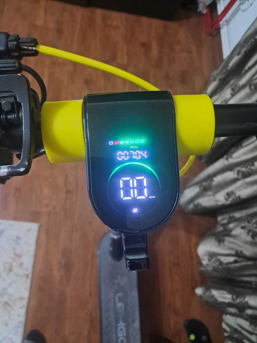 Trotineta electrica LEXGO R9X PRO autonomie 25 km/h