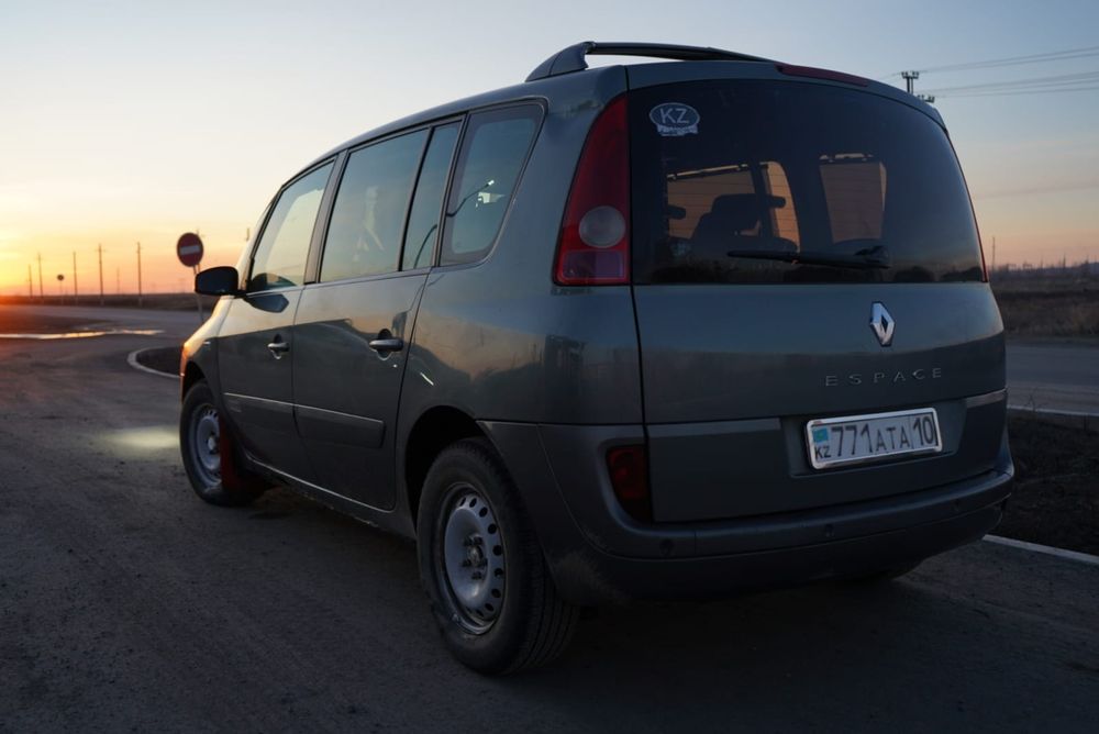 Продаю Renault Espace IV (минивэн), дизель 1.9