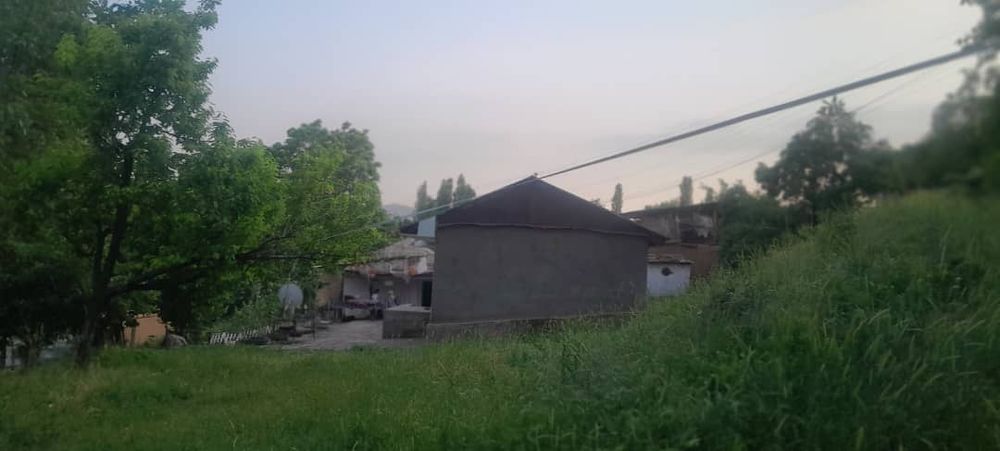 Ер участка сотилади