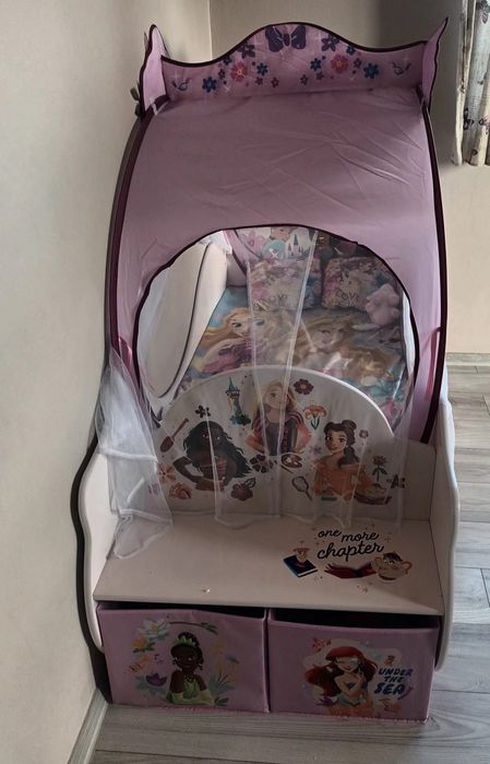 Vând pat Disney princess