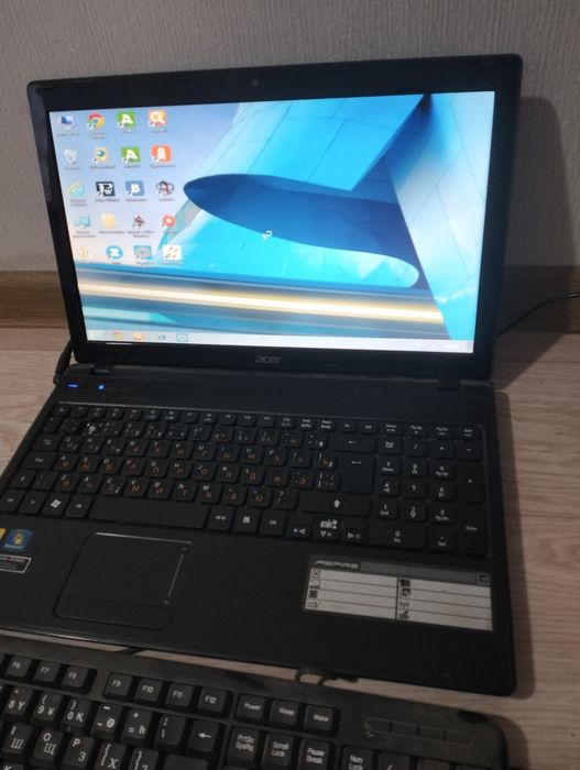 Ноутбук acer ески