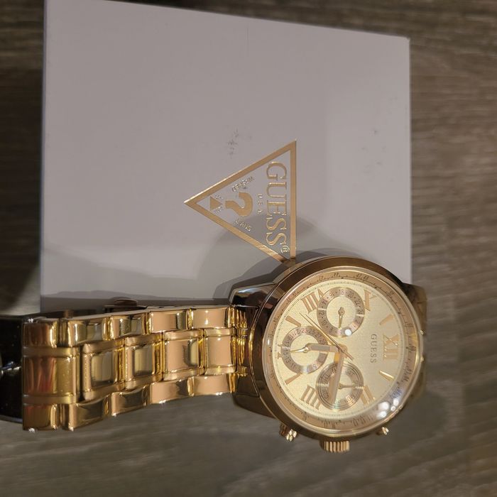 Оригинален дамски часовник Guess