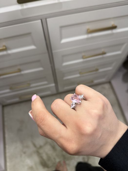 Красивое кольцо серебро