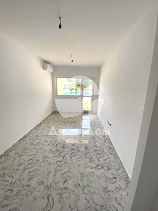 Продава се Двустаен апартамент в к.к. Слънчев бряг - 59 кв.м за 1136 €/кв.м - Снимка #5