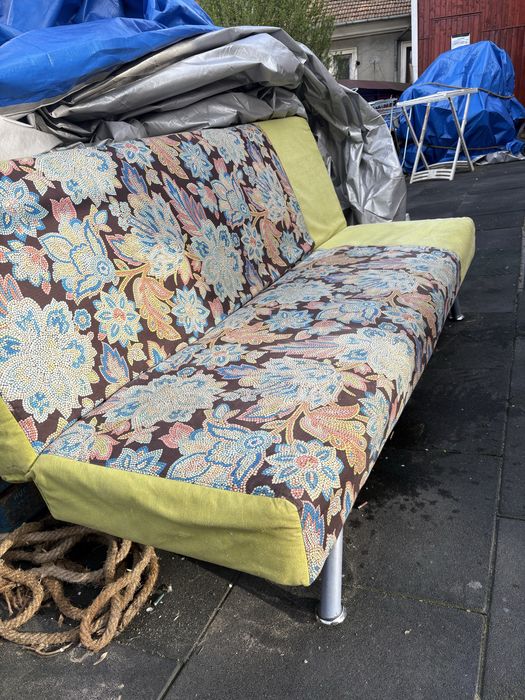 Vand canapea extesibila 69 lei