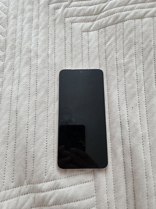 Смартфон Samsung S22+