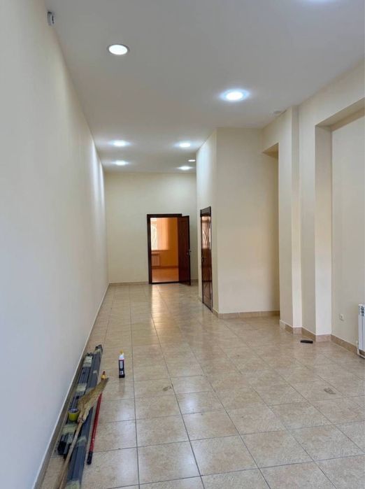 Срочно Аренда офис тур Фирма Консалтинг 1 этаж 66 кв м