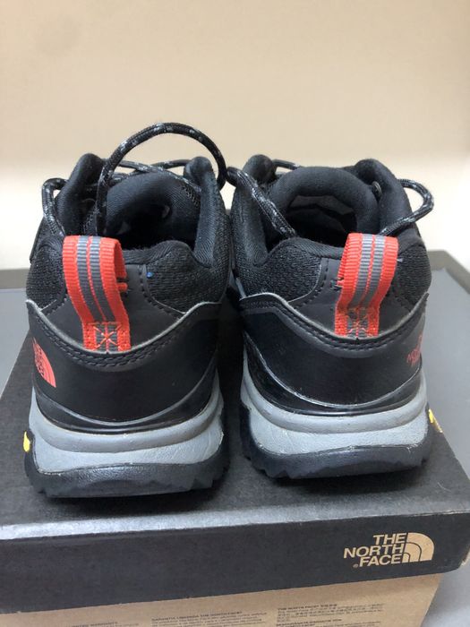 Туристически обувки - 38 номер