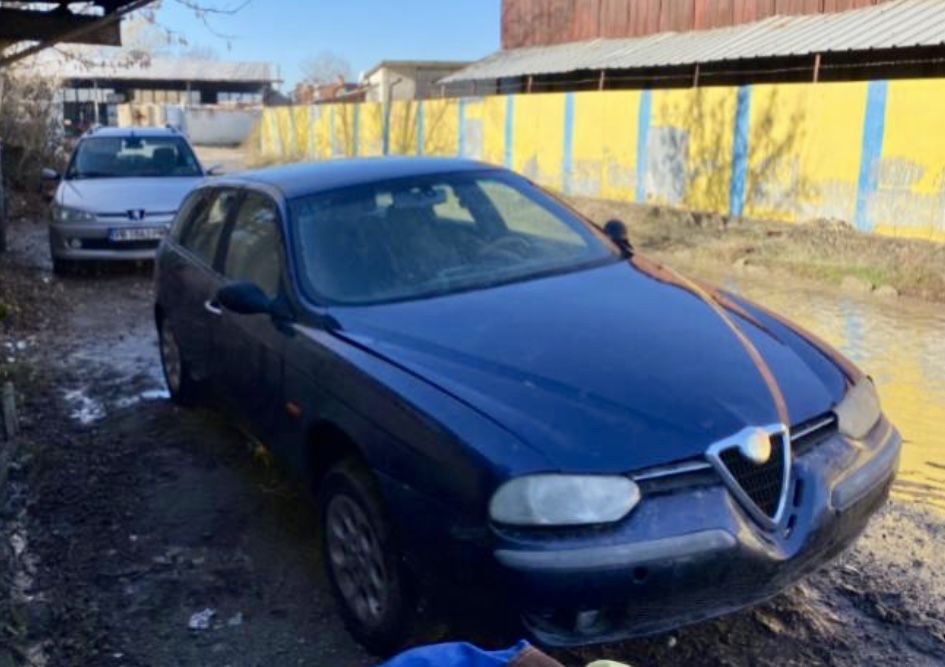 Alfa Romeo 156 на части!