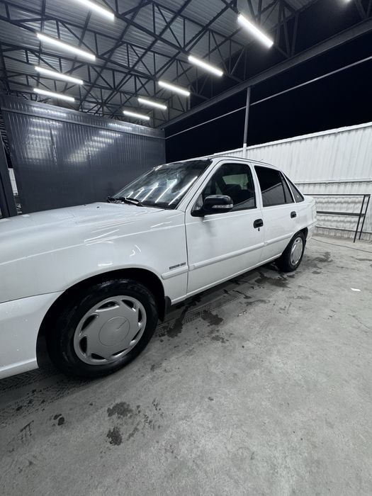 Продам Nexia 2 2015 идеал Метан