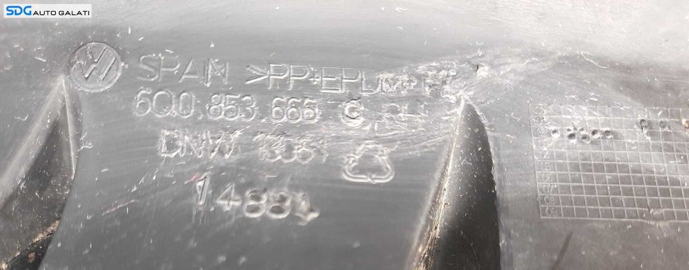 Grila Ornament Proiector Ceata Dreapta de pe Bara Spoiler Fata Volkswagen Polo 9N 2002 - 2008 Cod 6Q0853666C [N0332]