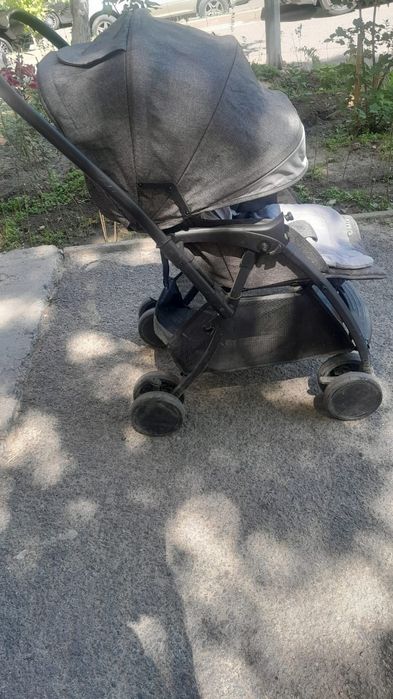 Продам детскую коляску