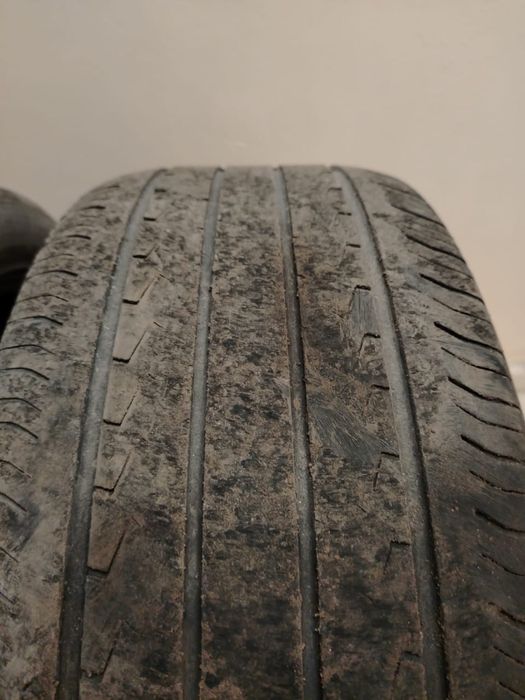 Продам шины б/у 2 шт за 25000