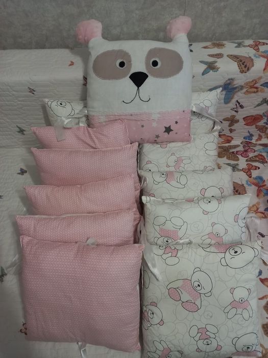 Бортики на кроватку