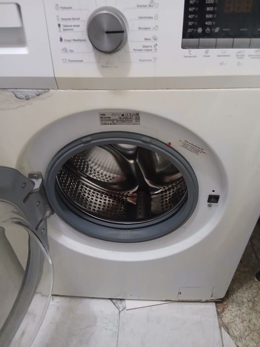 Продам стиральную машинку