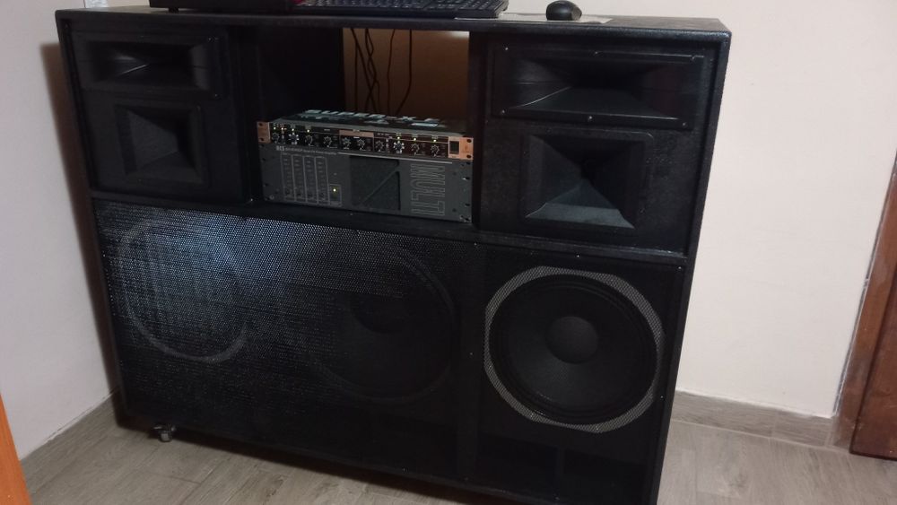 Vlnd boxa foarte mare 2000w.rm 3ln1.oferta valabila doar Plna 10.01.26