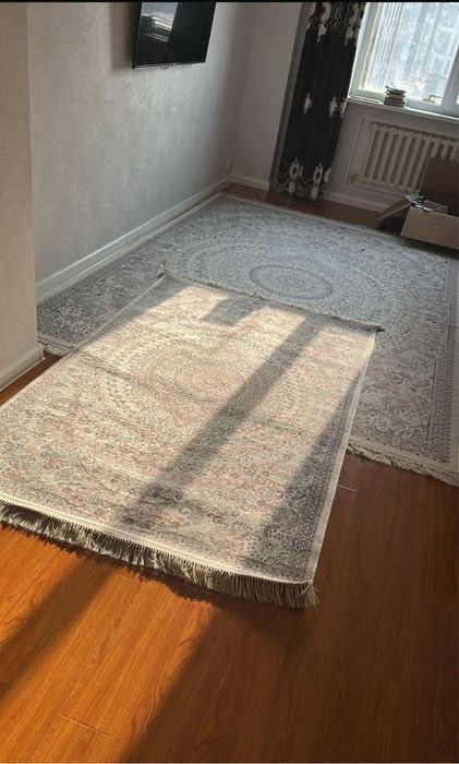 Продам два ковра в отличном состоянии