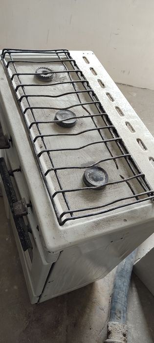 Газовая  плита  ...