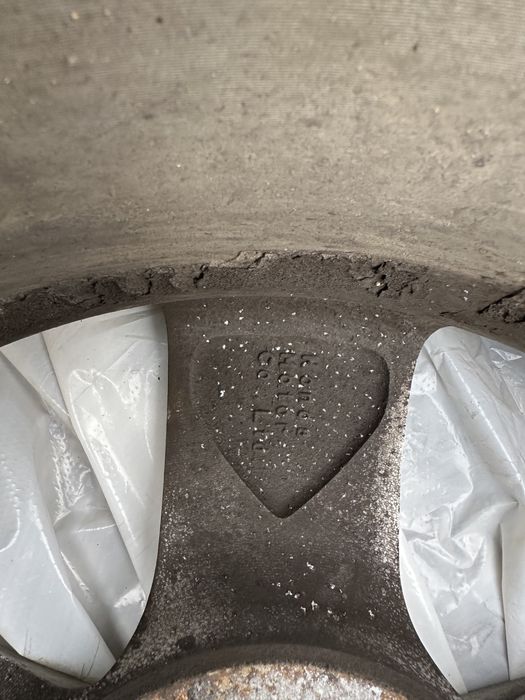 15” Алуминиеви оригинални джанти за Хонда със зимни гуми Фалкен