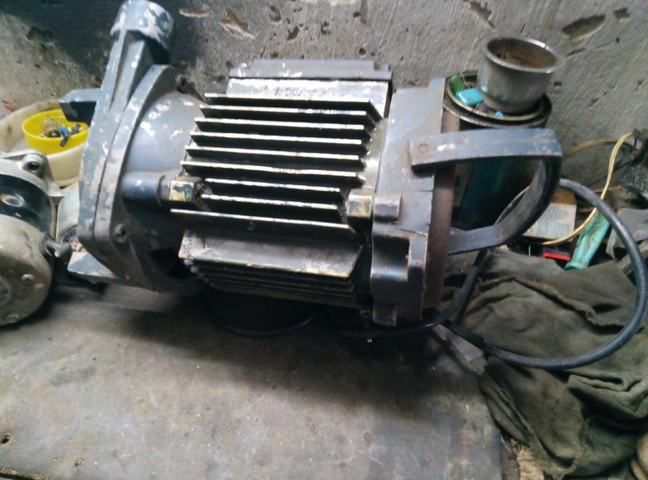 Водяной насос для колодца