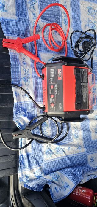 Încărcător auto și robot auto