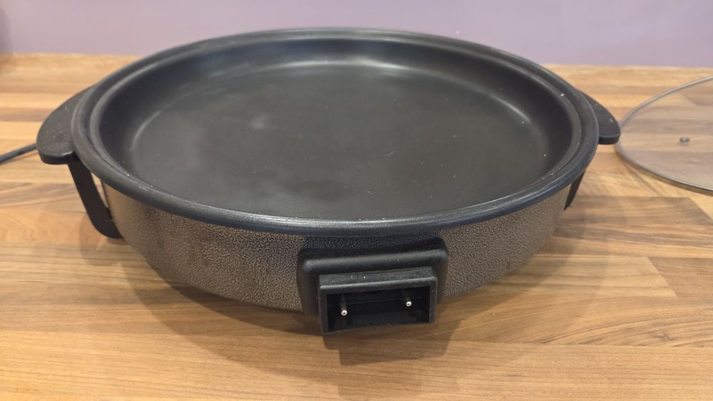 Продавам електрически тиган Tarrington Housee