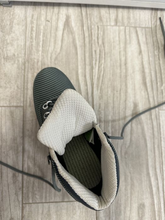 Зимни обувки подходящи дори и за ски