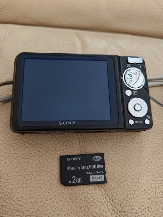 Компактен цифров фотоапарат Sony