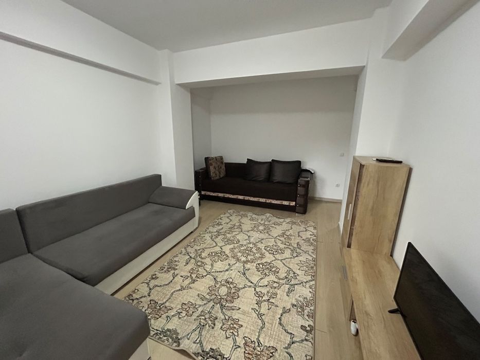De închiriat apartament cu 2 camere